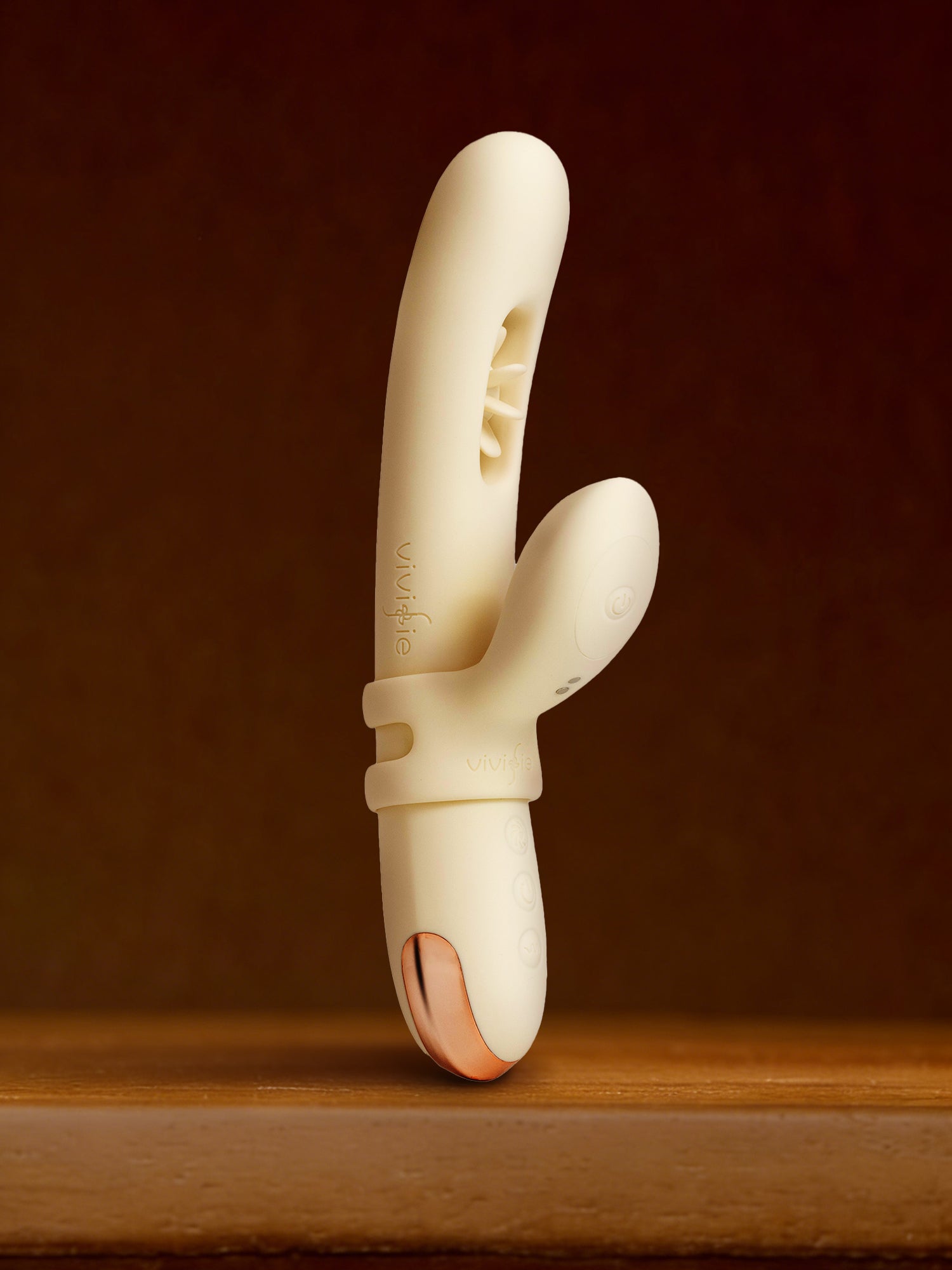 Front_view_of_VIVIFIE_VELORA_Rabbit_sex_toy
